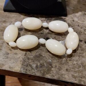 Elegant Cream Beaded Bracelet